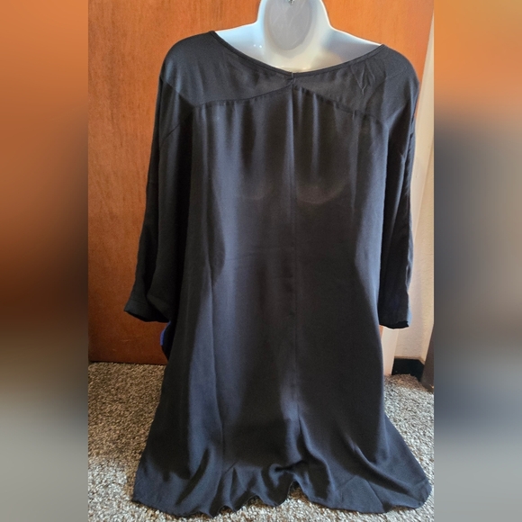 HOST PICK! 🎉🎊Rock & Republic Black & Blue Stripped Women's Blouse SzL NWT - Picture 4 of 5